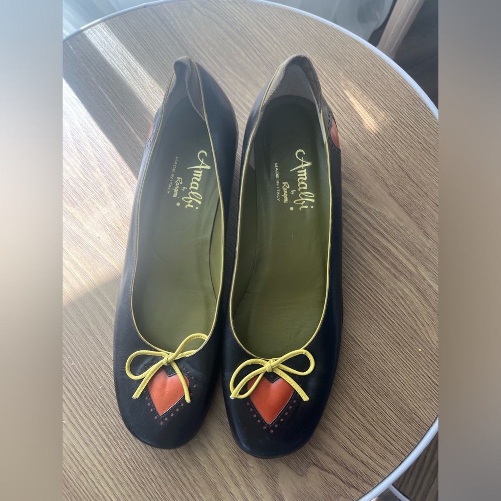 Amalfi by Rangoni heart shoes